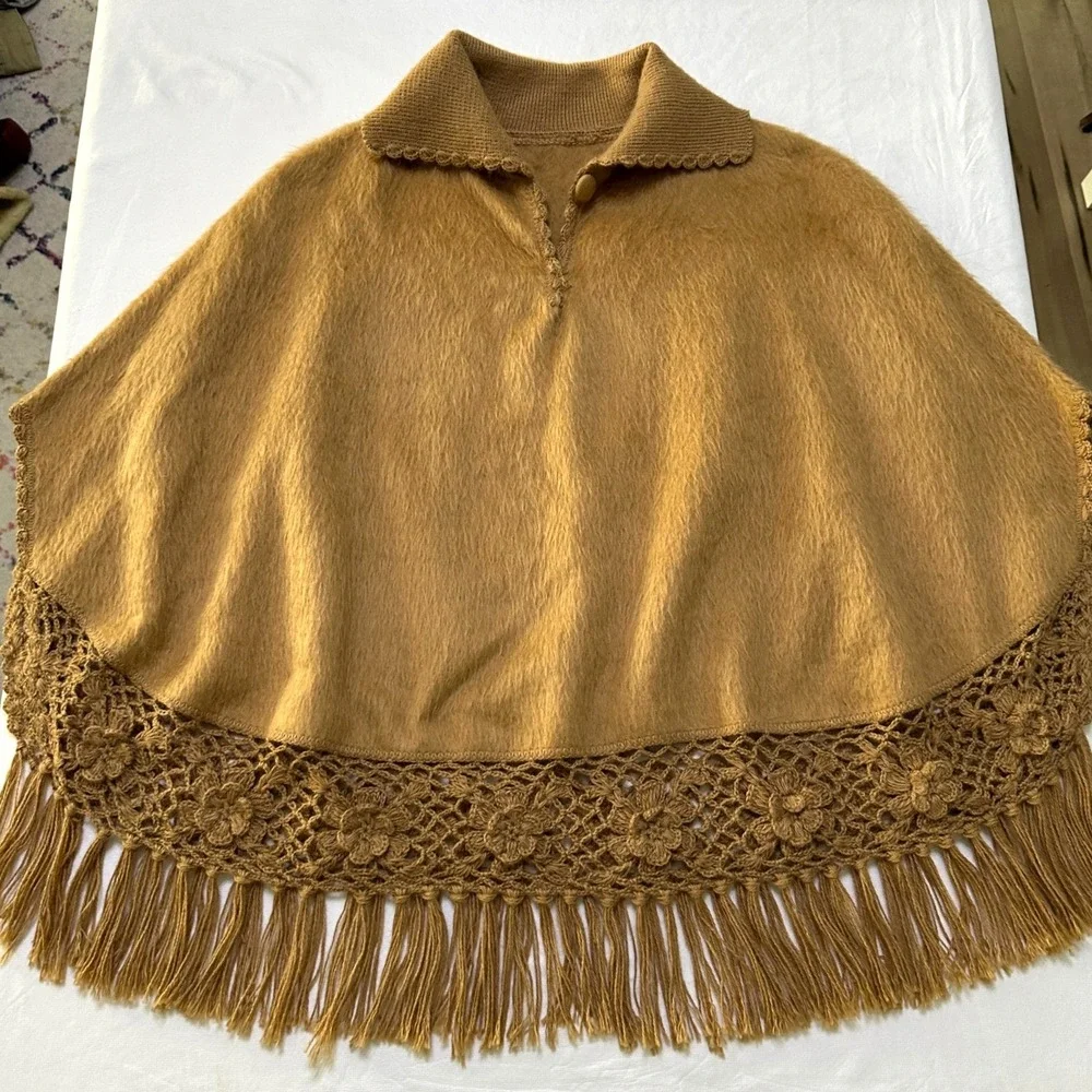 Alpaca Camargo Cape Poncho OS Camel Brown Crochet Lace Fringe Layer Peru Made